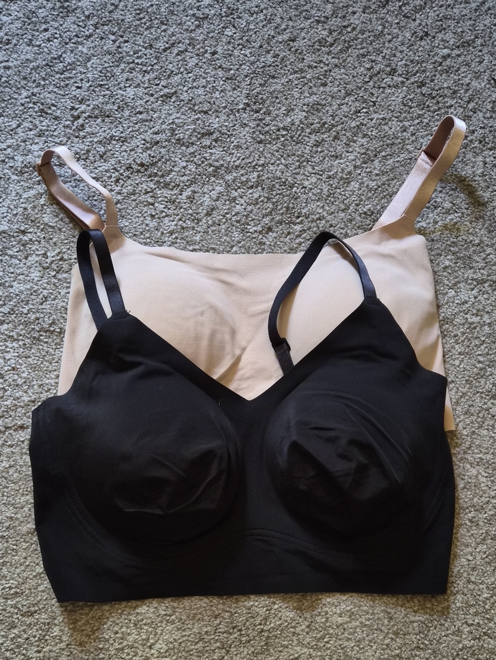 True & Co. Dual-Layer Seamless Bra in Black Sz S & Nude SZ M
